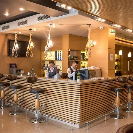 Hotel Zoo 4*