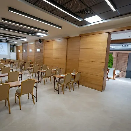 Zoo - Secured Paid Parking Hotel Sofia