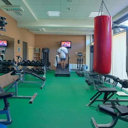 Zoo - Secured Paid Parking Hotel Sofia